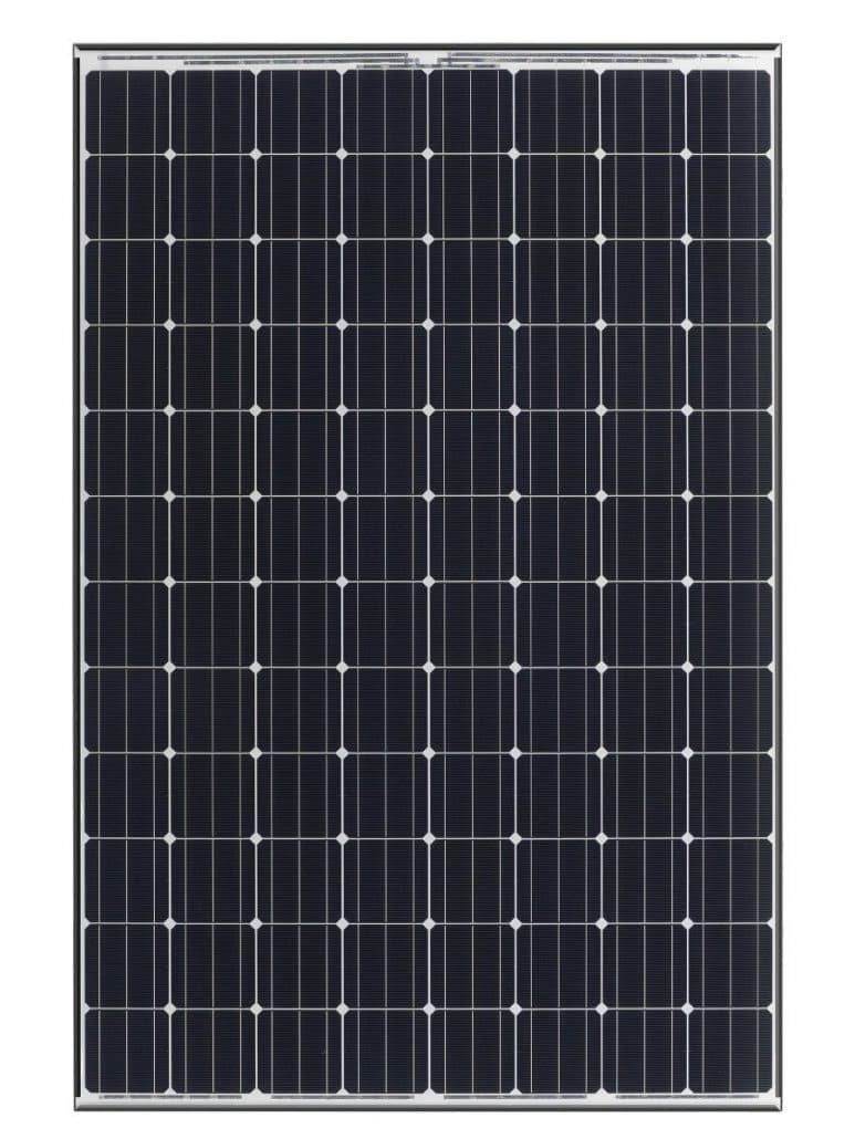 Ejemplos Solas Térmica VS Fotovoltaica: Panel solar Panasonic