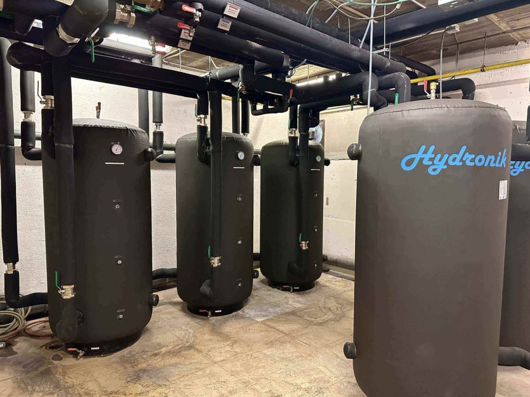 ¿Tu instalación cumple realmente con el RD Legionella? La normativa que sigue siendo un reto en 2025 1 Cumplir el RD Legionella con un rediseño Sistemas ACS